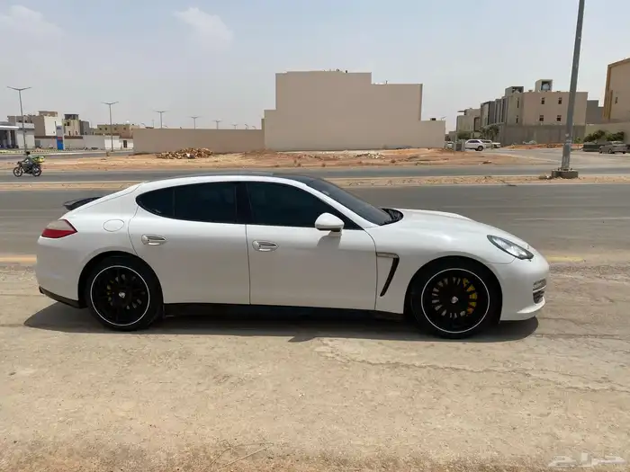 بورش باناميرا 2012 v6 8
