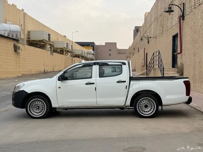 ايسوزو دي ماكس 2020 5