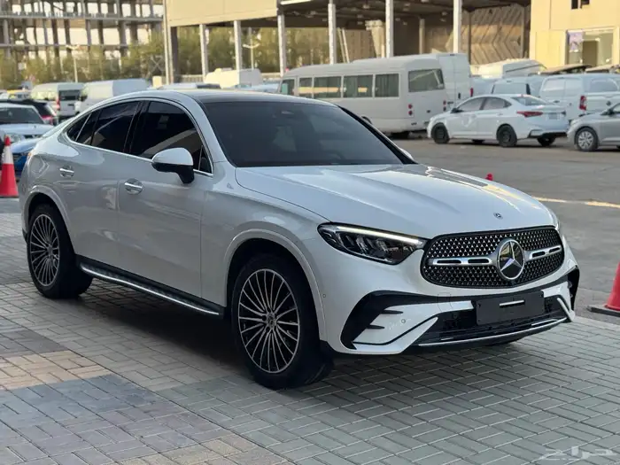 مرسيدس GLC200 KIT AMG 2024 على الضمان 1