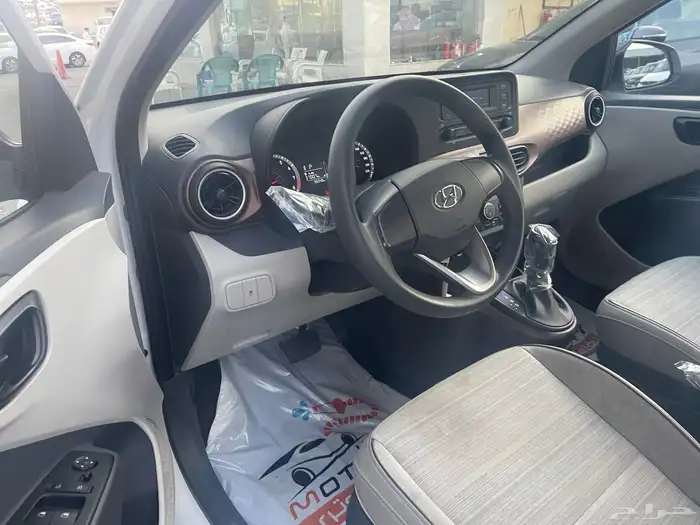 هيونداي i10 2023 نظيفه جدا 4