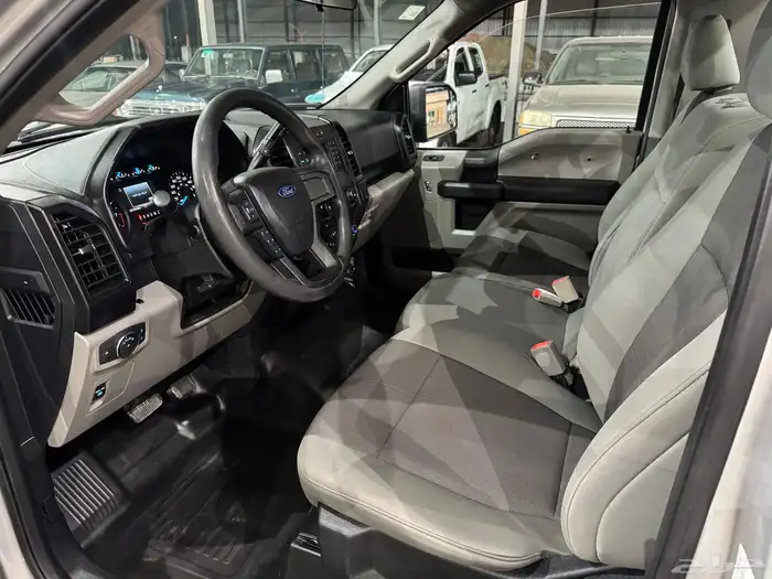 للبيع فورد F150 موديل 2018 دبل 8
