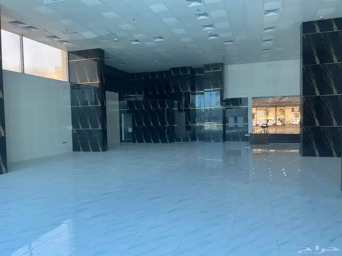برج تجاري للبيع أو للإيجار طريق الخليج بكورنيش الدمام 6