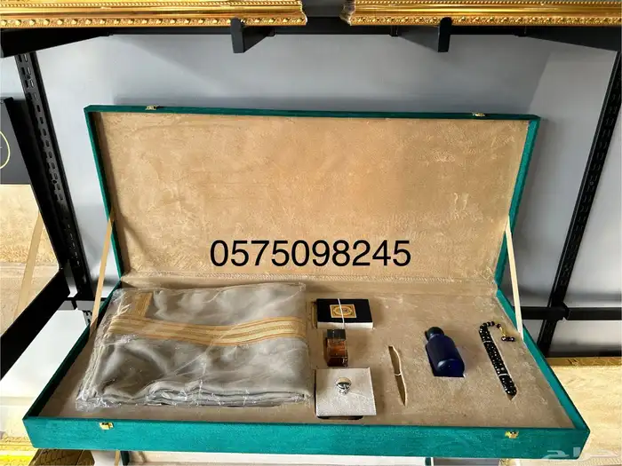 هدايا رجالية vip تفصيل حسب الطلب بشت سيف عود عطر رمح 8