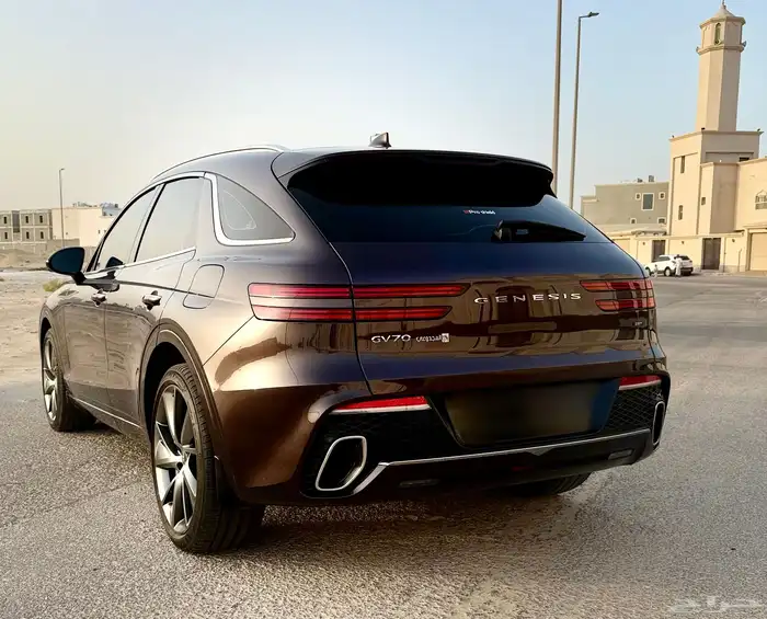 جينسس 2023 GV70 ممشى ونظافه 1