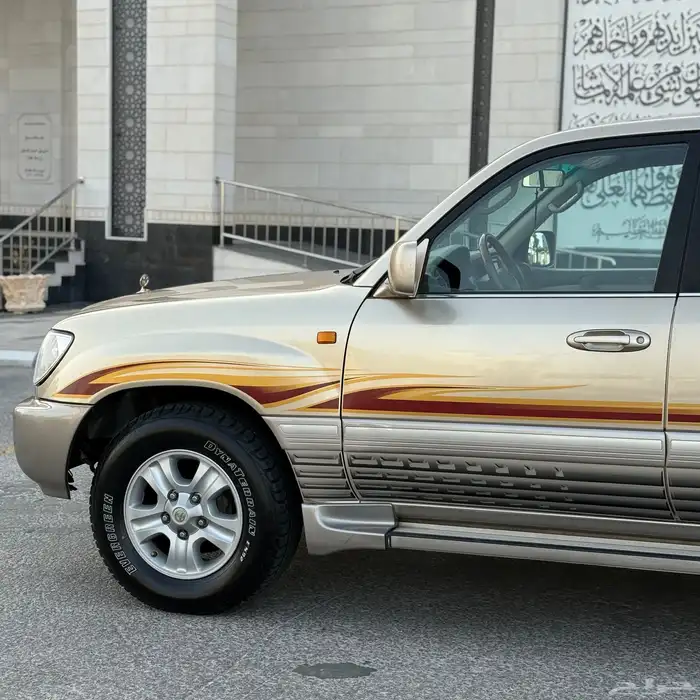 لاندكروزر كروزر GXR -2005 قير عادي بريمي 5