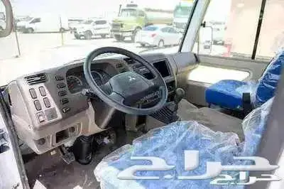 ميتسوبيشي روزا باص 26 راكب ديزل موديل 2024 4