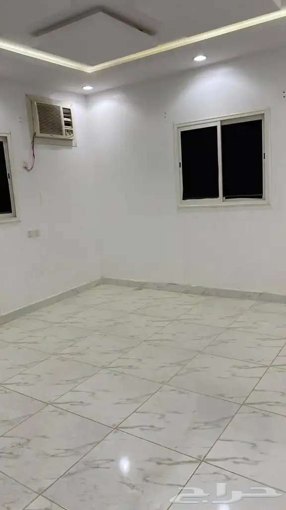 للبيع فيلا في خميس مشيط حي الراقي 12