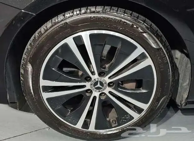مرسيدس E300 2020 2