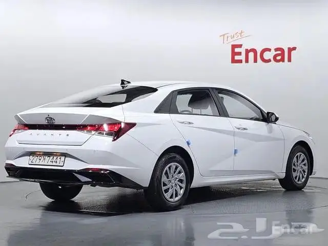 افانتي 2021 ابيض ممشي 69 الف استيراد من كوريا 1