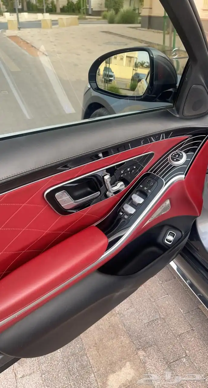 مرسيدس 2023 S 500 شاشات فل كامل 15