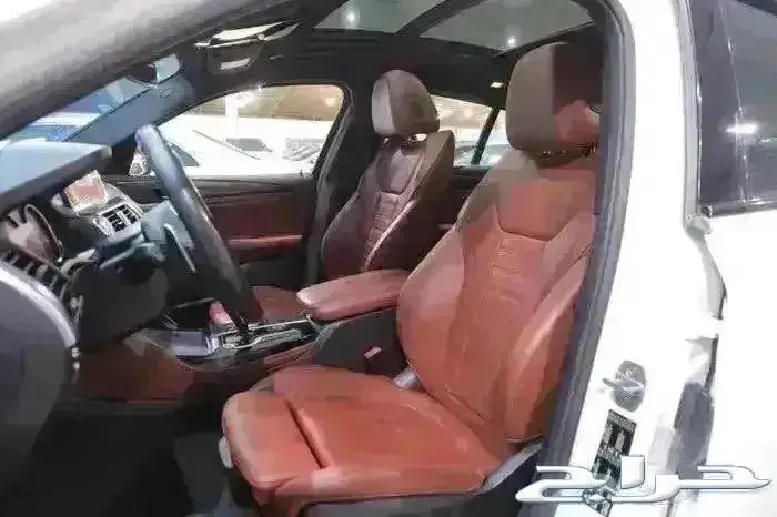 بي ام دبليو X4 فل كامل بانوراما جلد اربعة سلندر موديل 2019 10