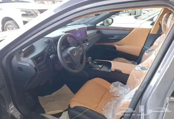 لكزس ES350 نص فل CC سعودى 2025 4