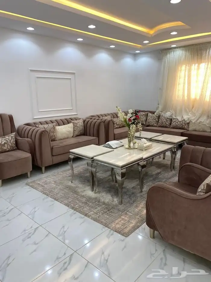 للبيع فيلا في خميس مشيط حي الراقي 6