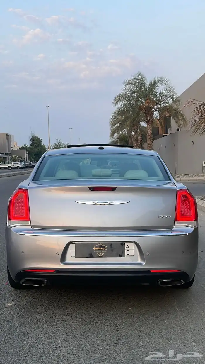 كرايسلر سقف بانوراما نظيف جدا 8