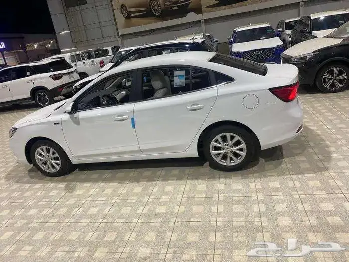 MG 5 ام جي 5 ستاندر 2025 بافضل الاسعار 3