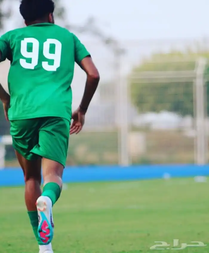 لاعب كرة قدم 0