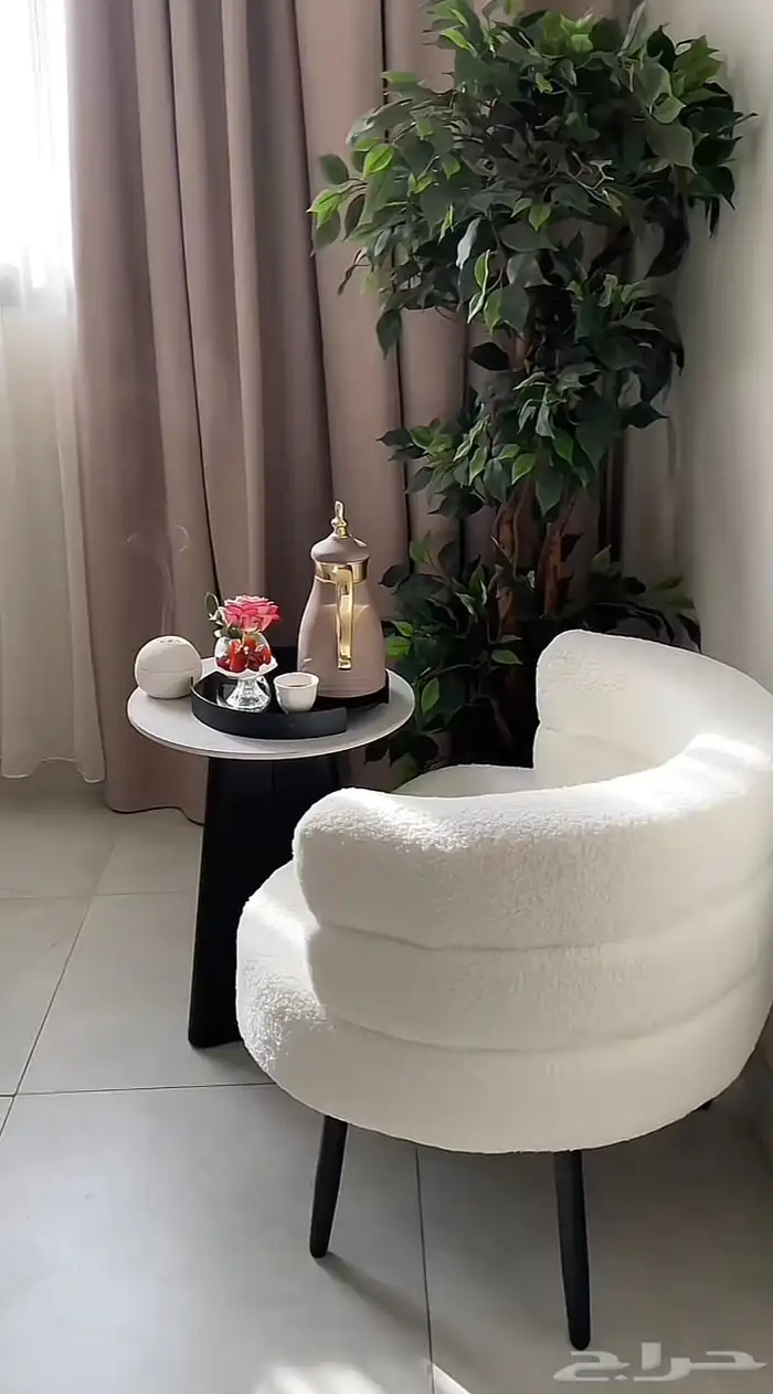 كراسي الهبه  وطاولات الخدمه 0