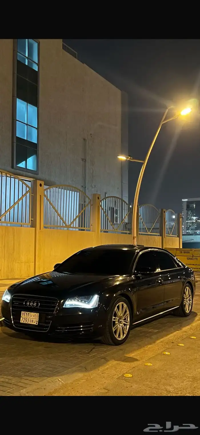 اودي A8L ممشى قليل نظيف 1