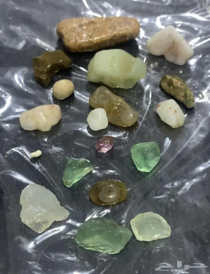 احجار كريمة 0
