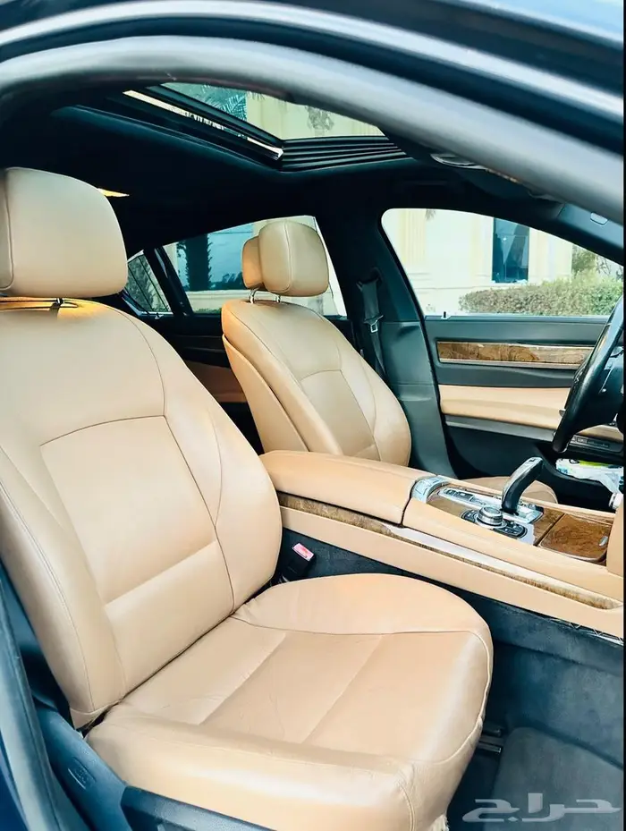 للبيع BMW 740 لارج نظيف تماما  2011 خالي المشاكل 11
