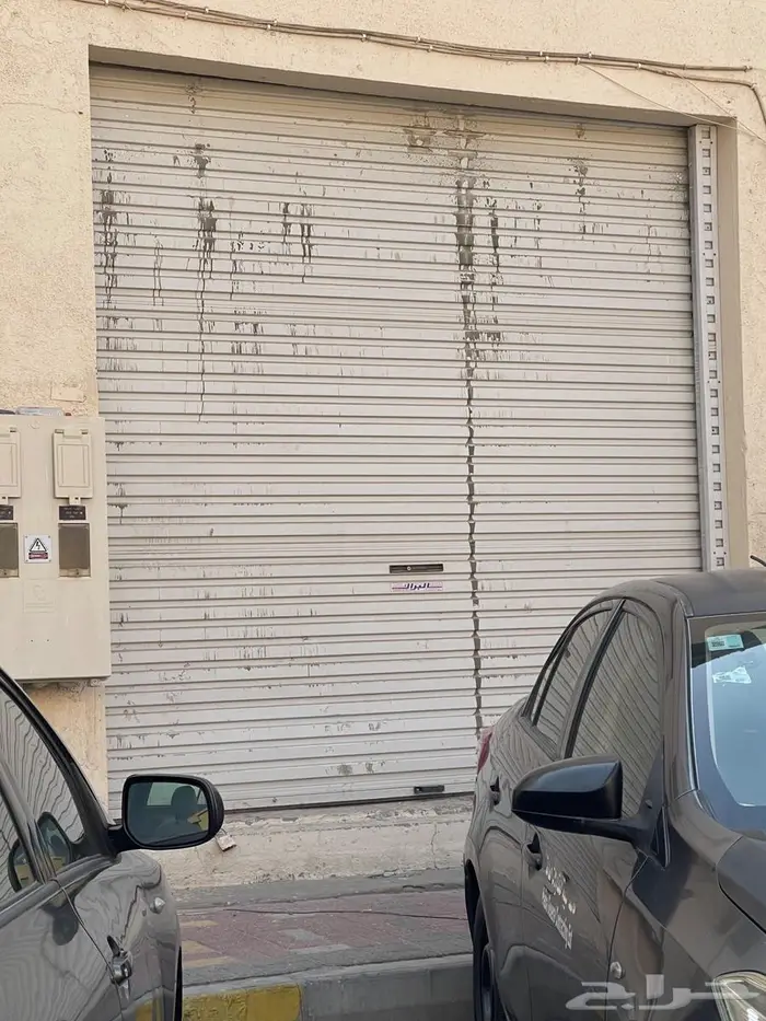 للبيع باب كراج مع جهاز الموتور وارموت 0