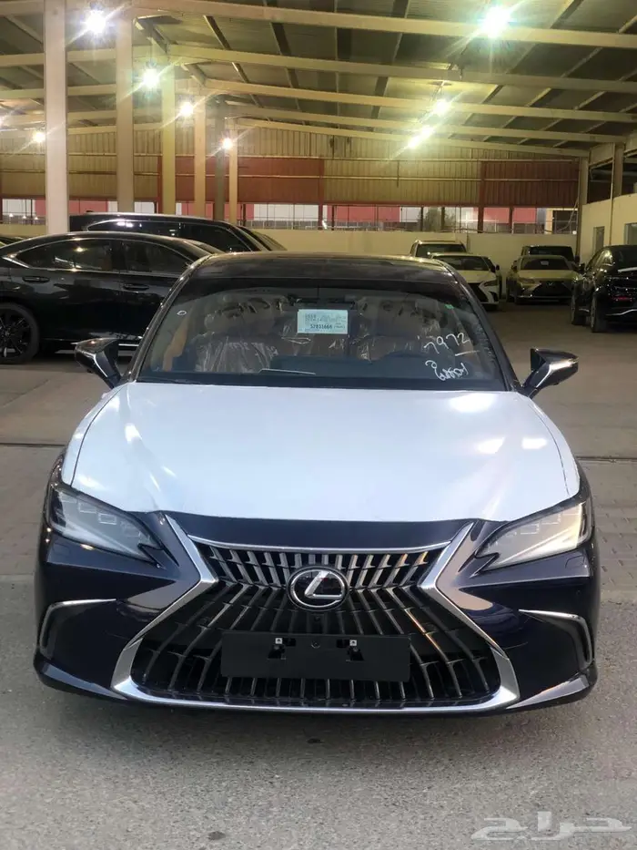 لكزس ES350 DD 2025 سعودي بنزين رادار 3 عدسات 3
