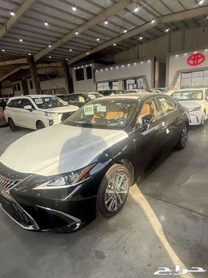 لكزس ES300h AH 2025 سعودي اسود 2