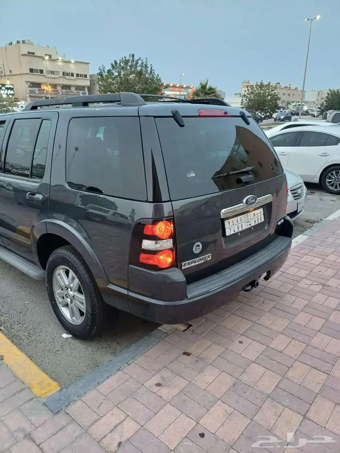 للبيع فورد اكسبلور 2010 9