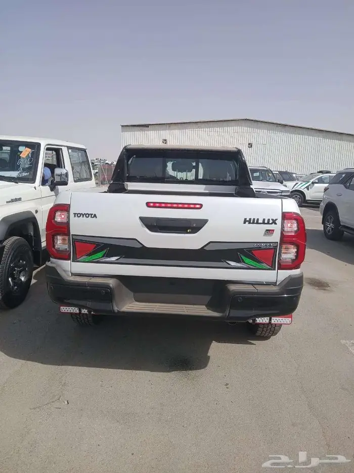 تويوتا هايلوكس GR-S Rally-بنزين 6 سلندر 2025 4