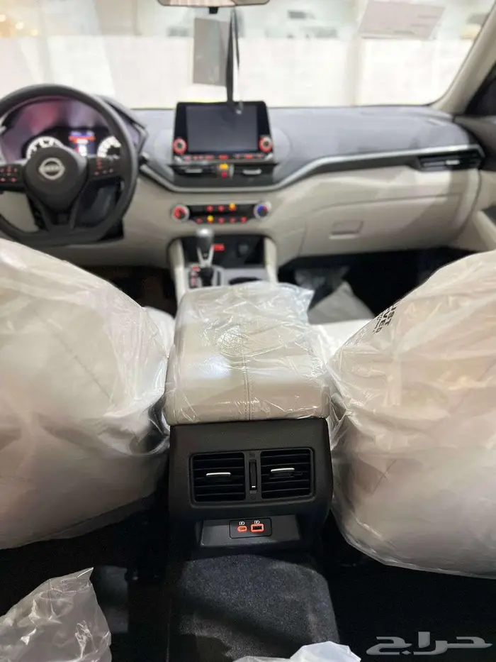 نيسان التيما نص فل واستندر لون اسود موديل 2025 5