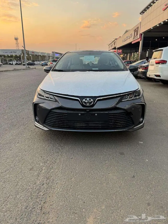 تويوتا كورلا فتحه 2000 cc رصاصى موديل 2025 3