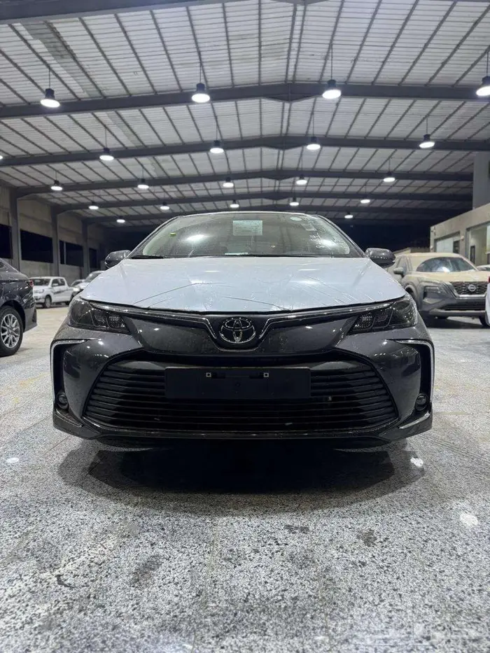 تويوتا كورلا استندر 2000 cc رمادى موديل 2025 2