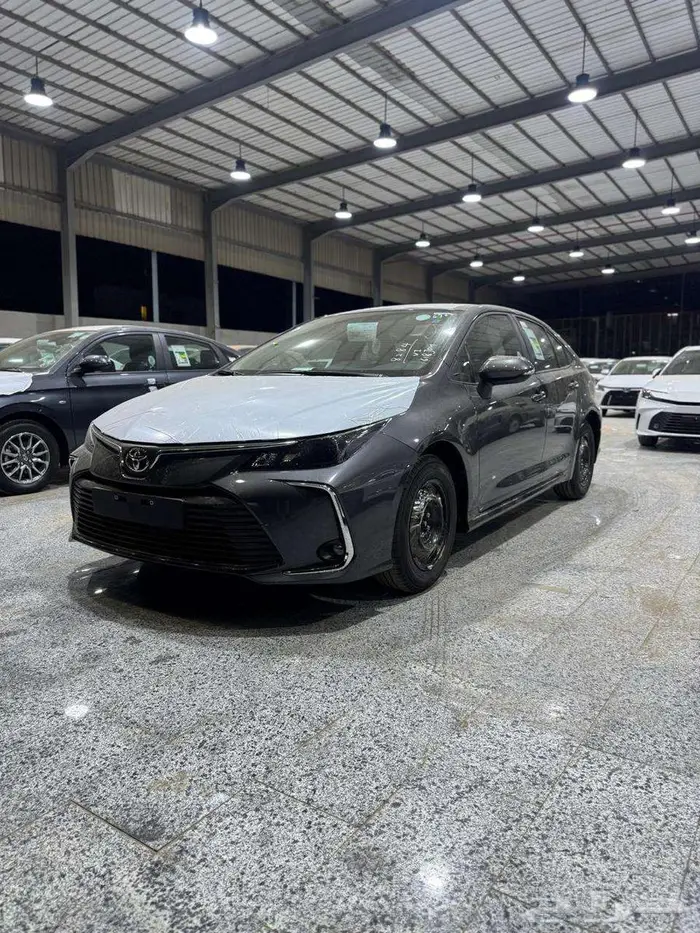 تويوتا كورلا استندر 2000 cc رمادى موديل 2025 1