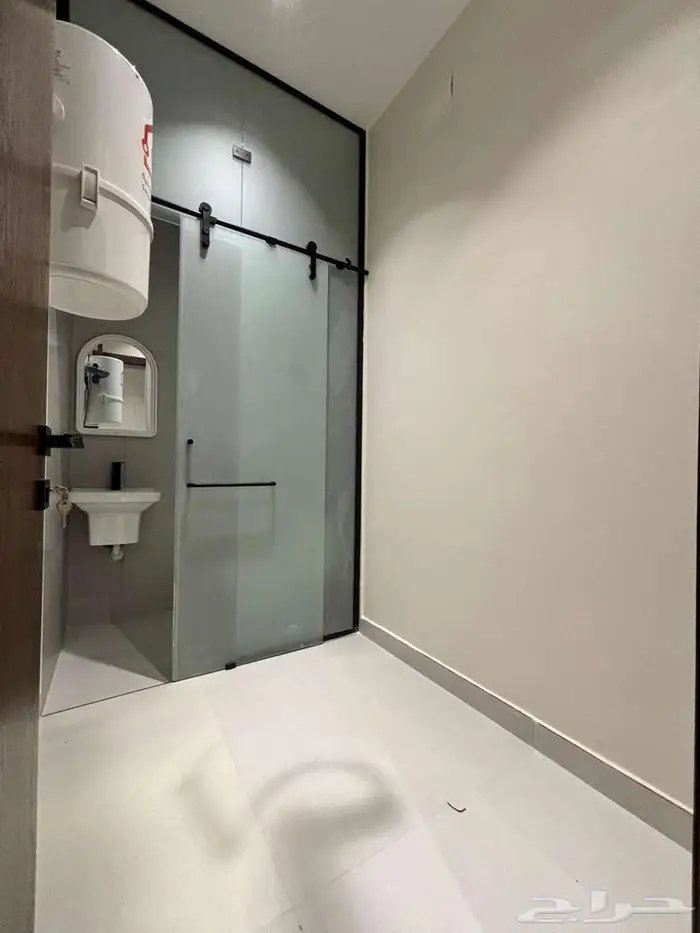 شقة 4 غرف تشطيب فندقي سمارت وبلكونة 52