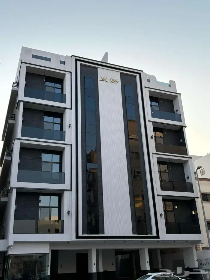 شقة 4 غرف تشطيب فندقي سمارت وبلكونة 1