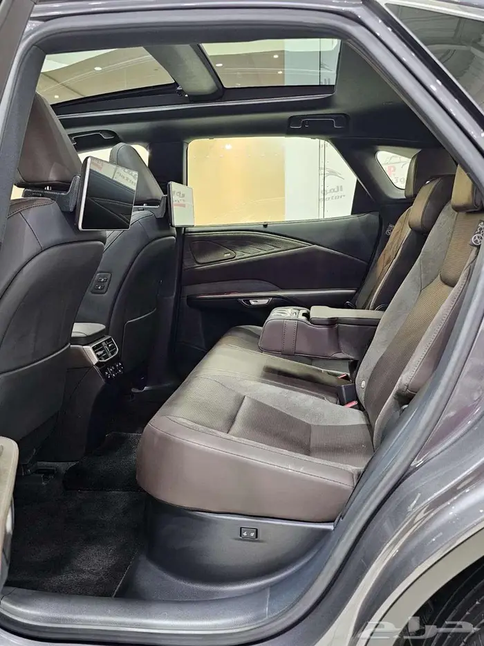لكزس RX350 BB 2024 ( فل كامل أعلى فئه ) 16