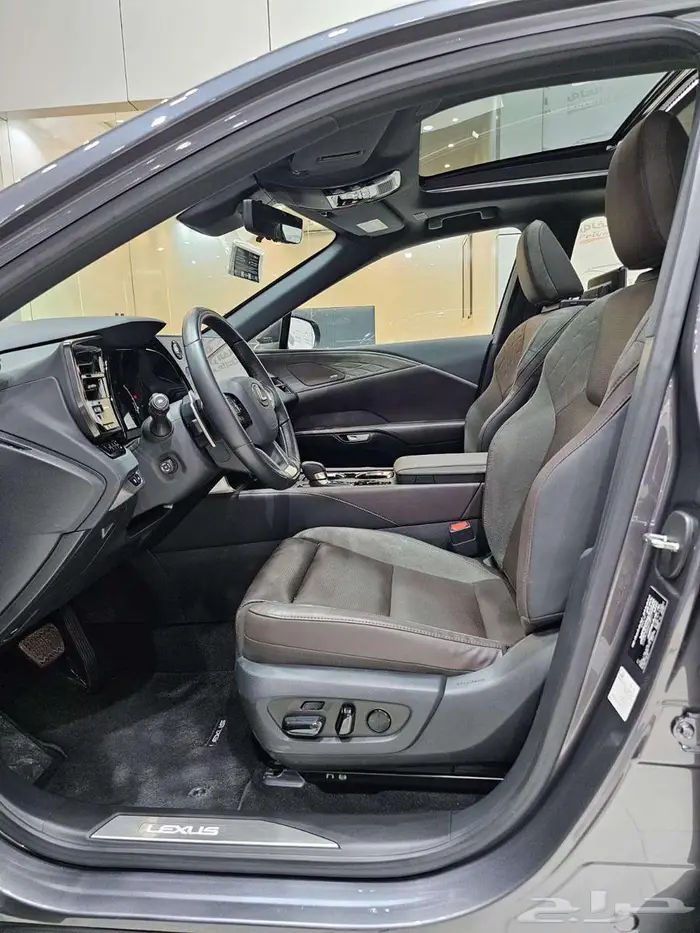 لكزس RX350 BB 2024 ( فل كامل أعلى فئه ) 12