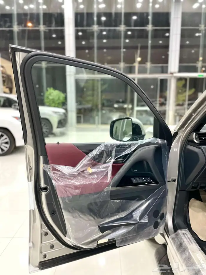 لكزس LX 600 BB سعودي بطاقة جمركية 2025 تيتانيوم داخلي احمر 7