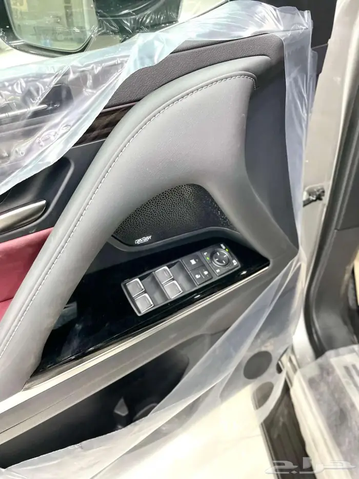 لكزس LX 600 BB سعودي بطاقة جمركية 2025 تيتانيوم داخلي احمر 8