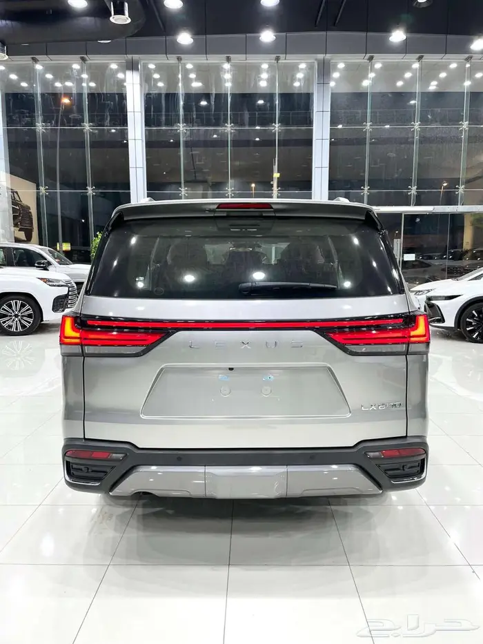 لكزس LX 600 BB سعودي بطاقة جمركية 2025 تيتانيوم داخلي احمر 12