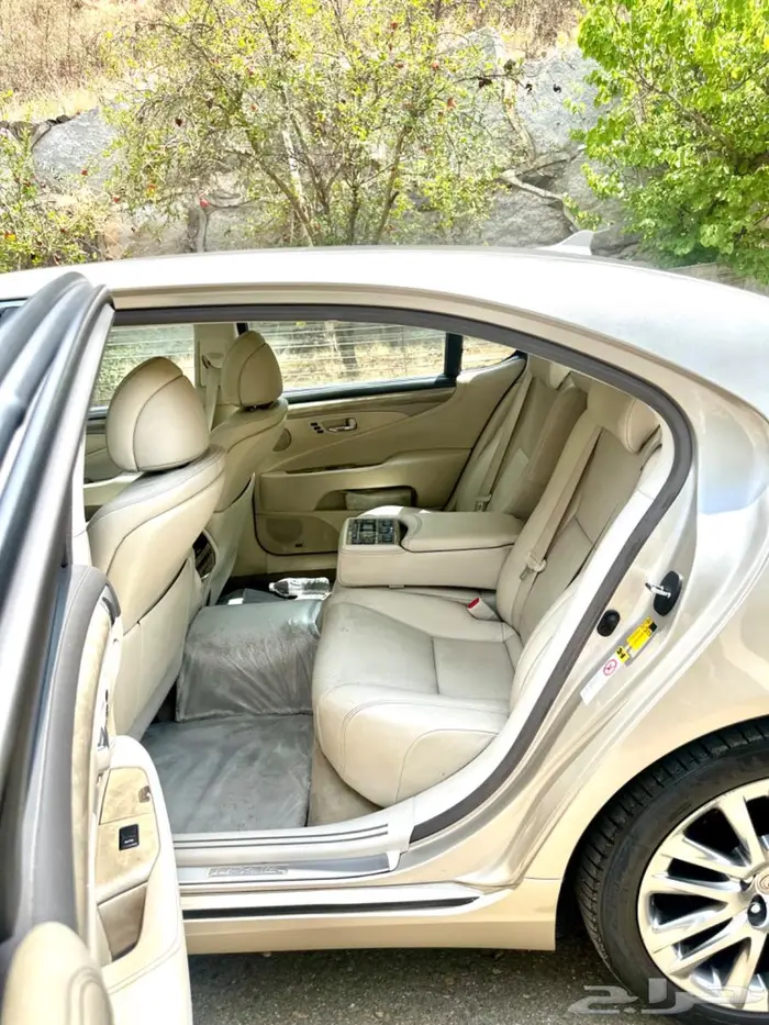 لكزس460L لارج سعودي نظييف 2013 17