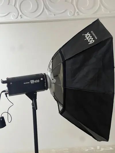 كاميرا كانون D5100 للبيع مع معدات تصوير index