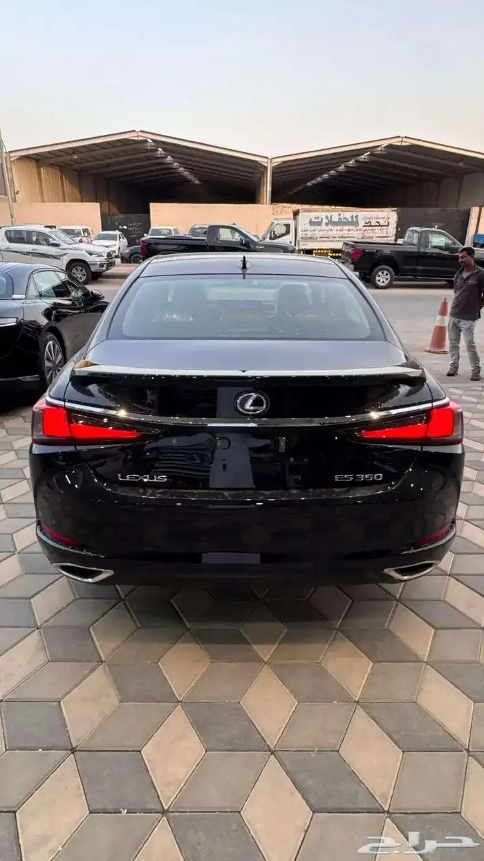 لكزس ES 350 CC 2025 سعودى 2025 اسود 3