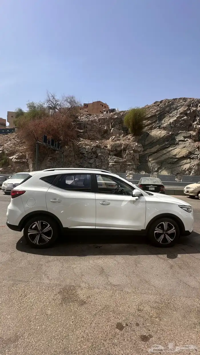 بيع سيارة MG ZS 2021   المو 2