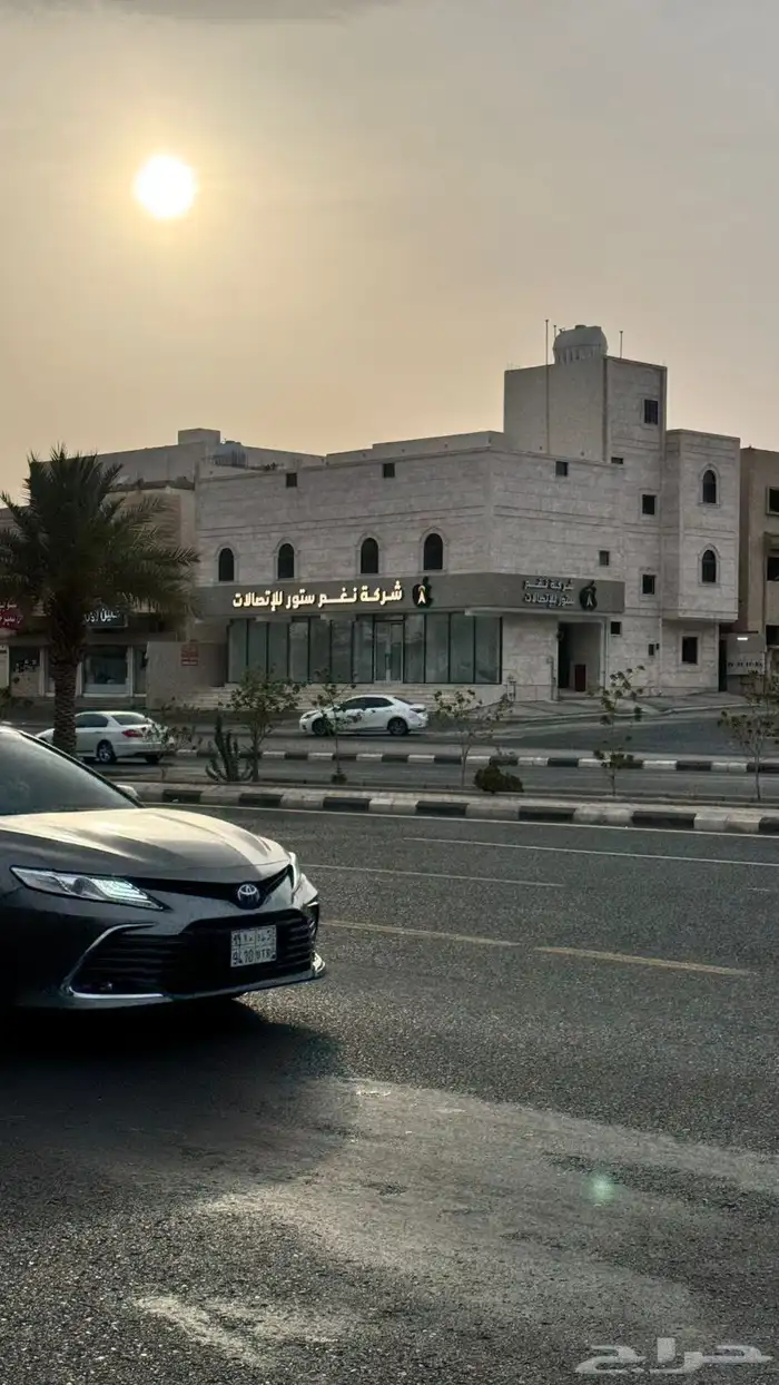 عمارة للايجار او للبيع في الشرايع شارع القادسية 6