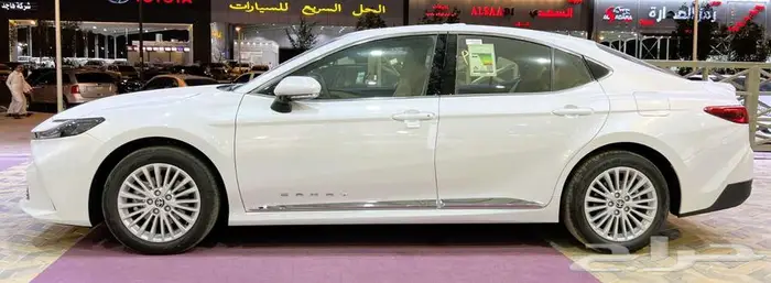 متوفر تويوتا كامري LE بنزين 2025 10
