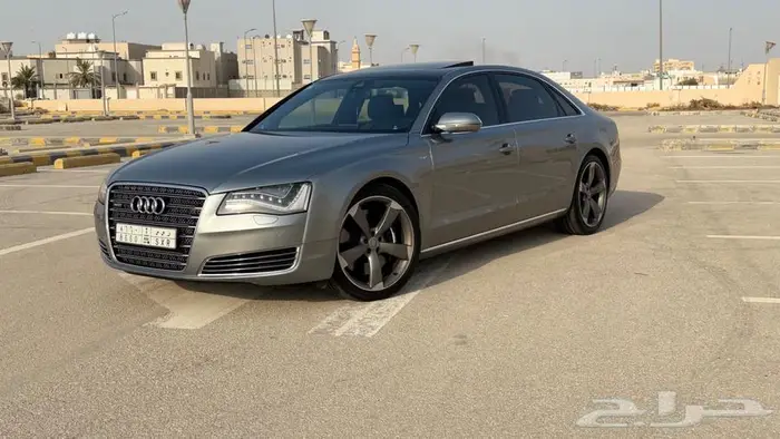 أودي A8L W12 2012 0