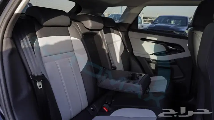 2024 رنج روفر ايفوك P200 2.0L أصفار و ضمان 29