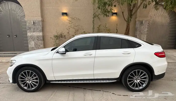 للبيع مرسيدس GLC 250 موديل 2019 1