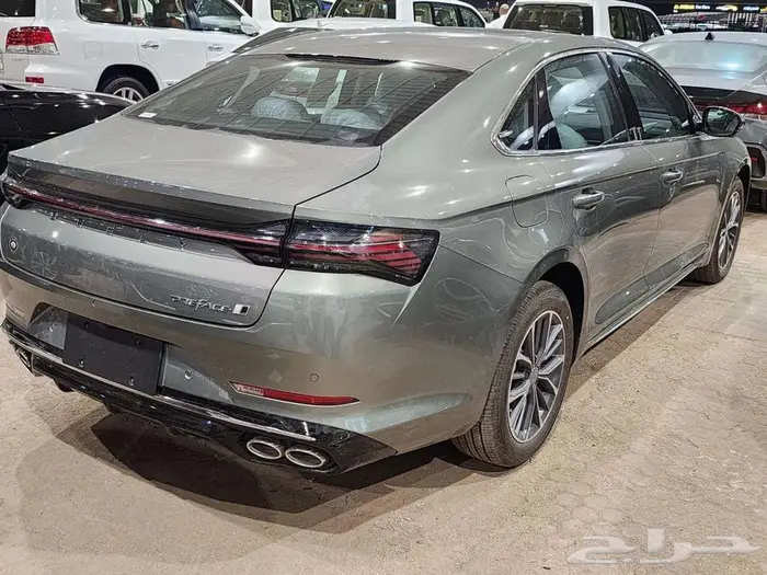 جيلي بريفيس نص فل GL 2025 4